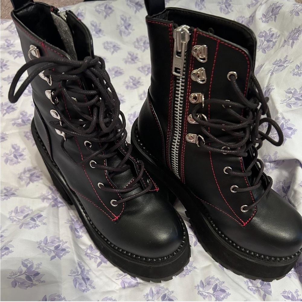 Demonia Deathstalker boots